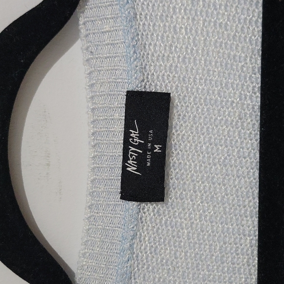 Deep V Oversized Sweater - Picture 3 of 7